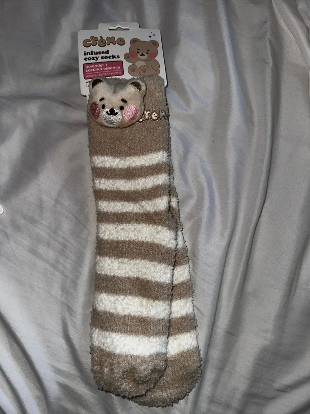 Creme shop Cozy Beige & White Striped Bear Cozy Socks for adults